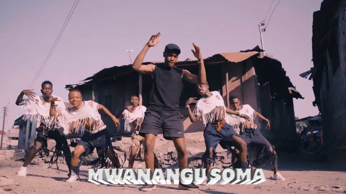 Video | Seneta Kilaka – Mwanangu Soma