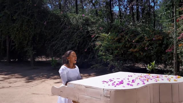 Video | Asteria John – Nitabaki na wewe
