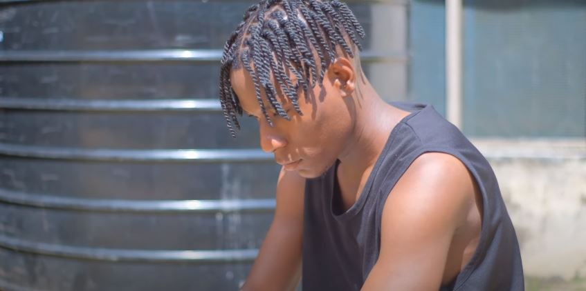 Video | Ayo melody – Najikaza